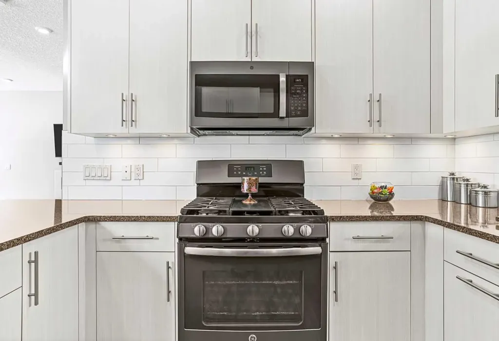 102 Stewart Creek Rise Canmore AB T1W0K6