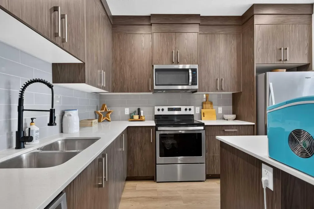107 Redstone Crescent NE Calgary AB T3N 1M4