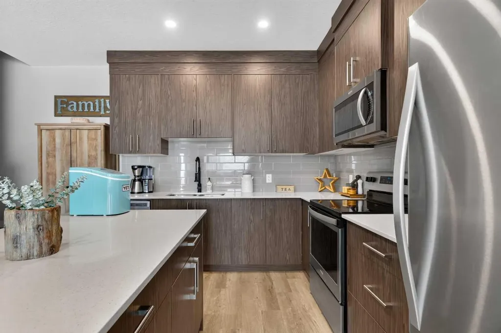107 Redstone Crescent NE Calgary AB T3N 1M4