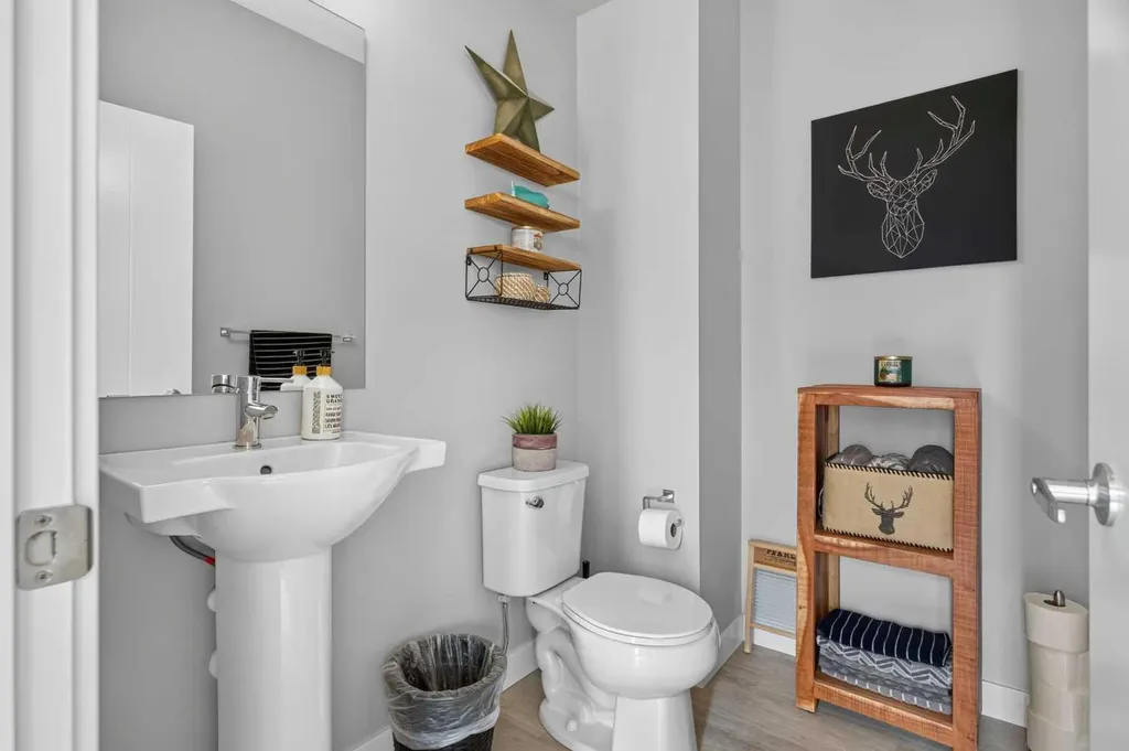 107 Redstone Crescent NE Calgary AB T3N 1M4