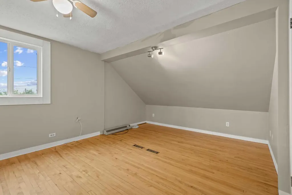302 6 Avenue NE Three Hills AB T0M2A0