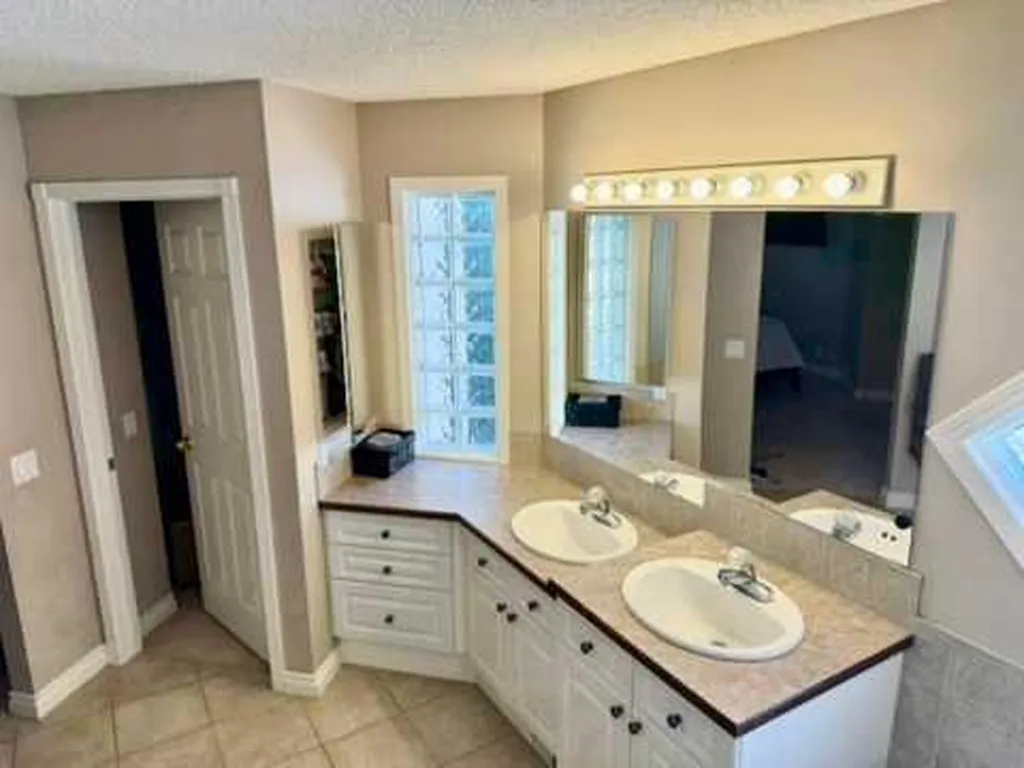 13 Cranston Drive SE Calgary AB T3M 1A2