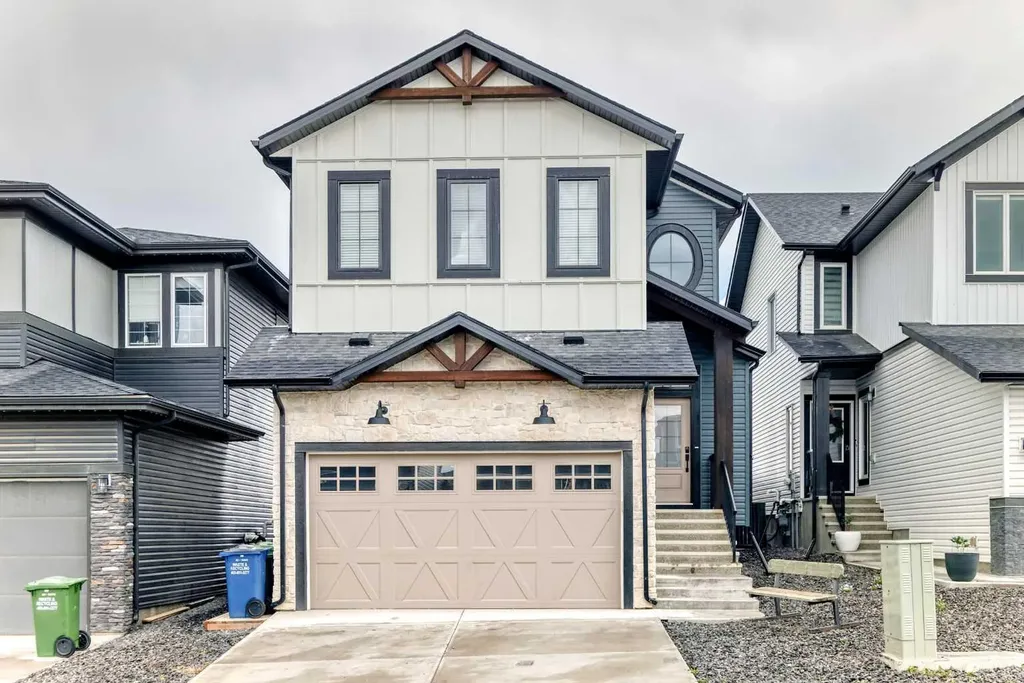 12 Willow Street Cochrane AB T4C 2V3
