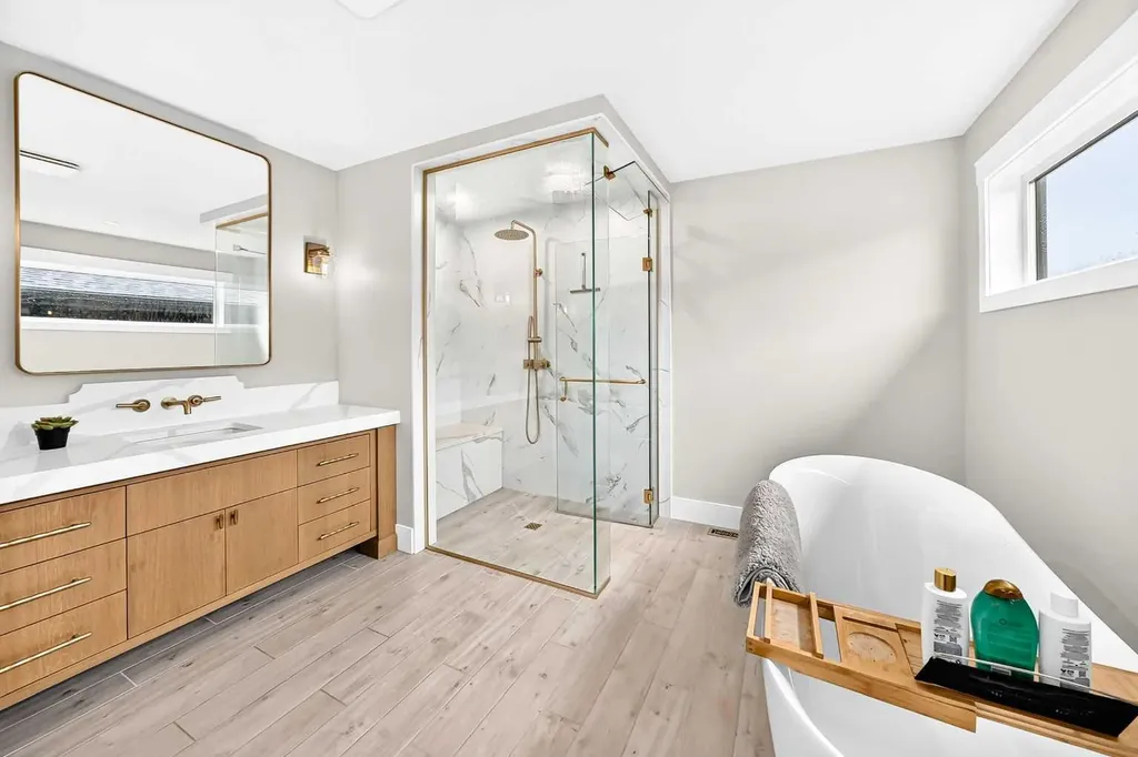 12 Willow Street Cochrane AB T4C 2V3