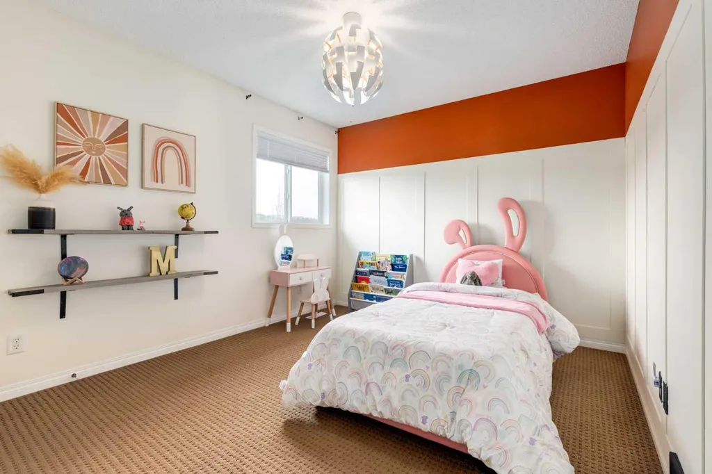 16A Tusslewood Drive NW Calgary AB T3L 0B1