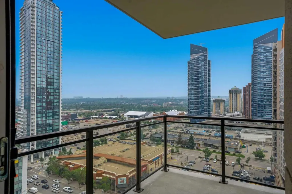 1111 10 Street SW Calgary AB T2R 1E3