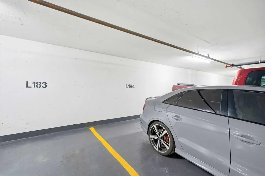 1111 10 Street SW Calgary AB T2R 1E3