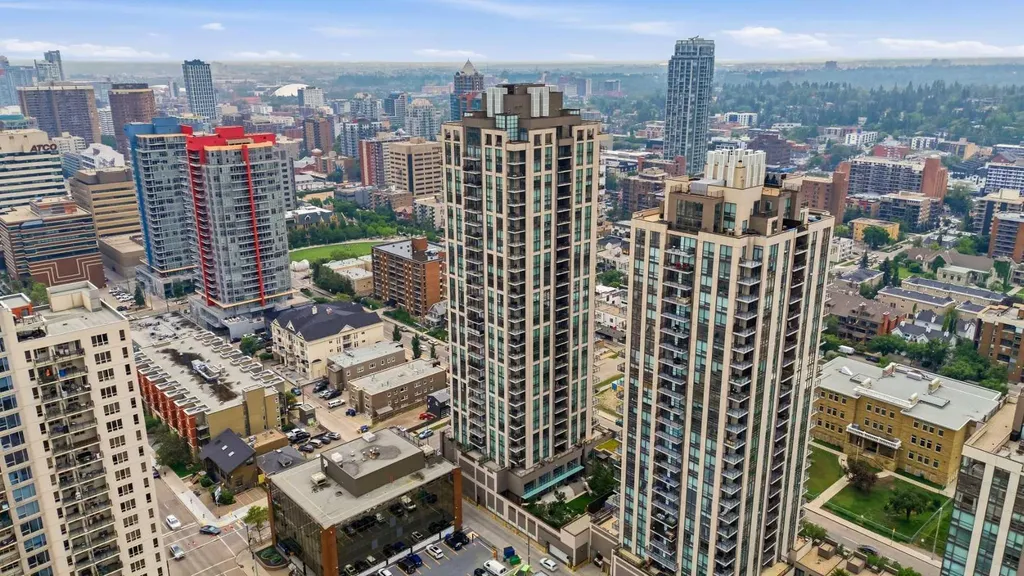 1111 10 Street SW Calgary AB T2R 1E3