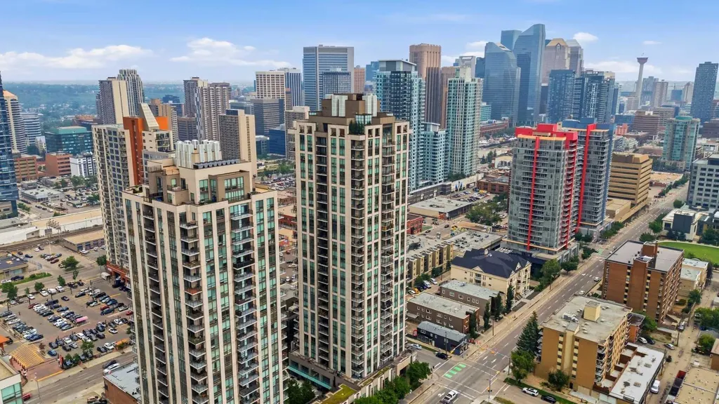 1111 10 Street SW Calgary AB T2R 1E3