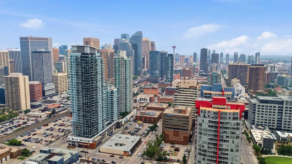 1111 10 Street SW Calgary AB T2R 1E3