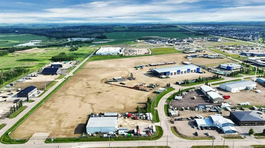 22 Charles Industrial Way Sylvan Lake AB T4S 0B6