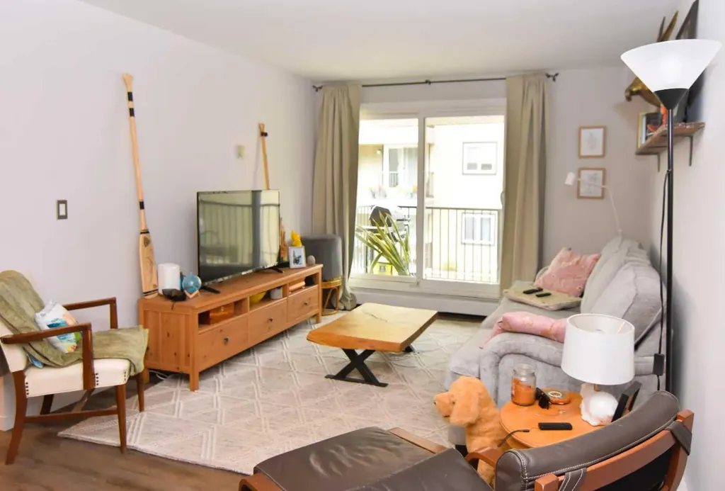 40 Glenbrook Crescent Cochrane AB T4C 1T2