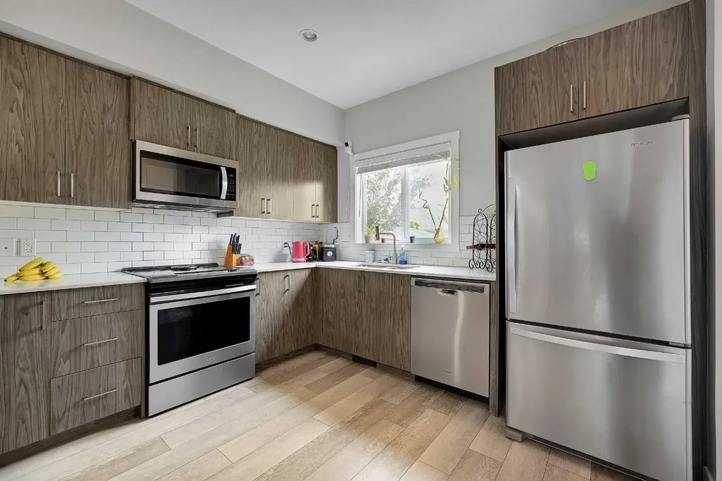 42 Midtown Boulevard SW Airdrie AB T4B 4E4