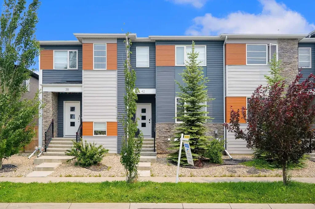 42 Midtown Boulevard SW Airdrie AB T4B 4E4