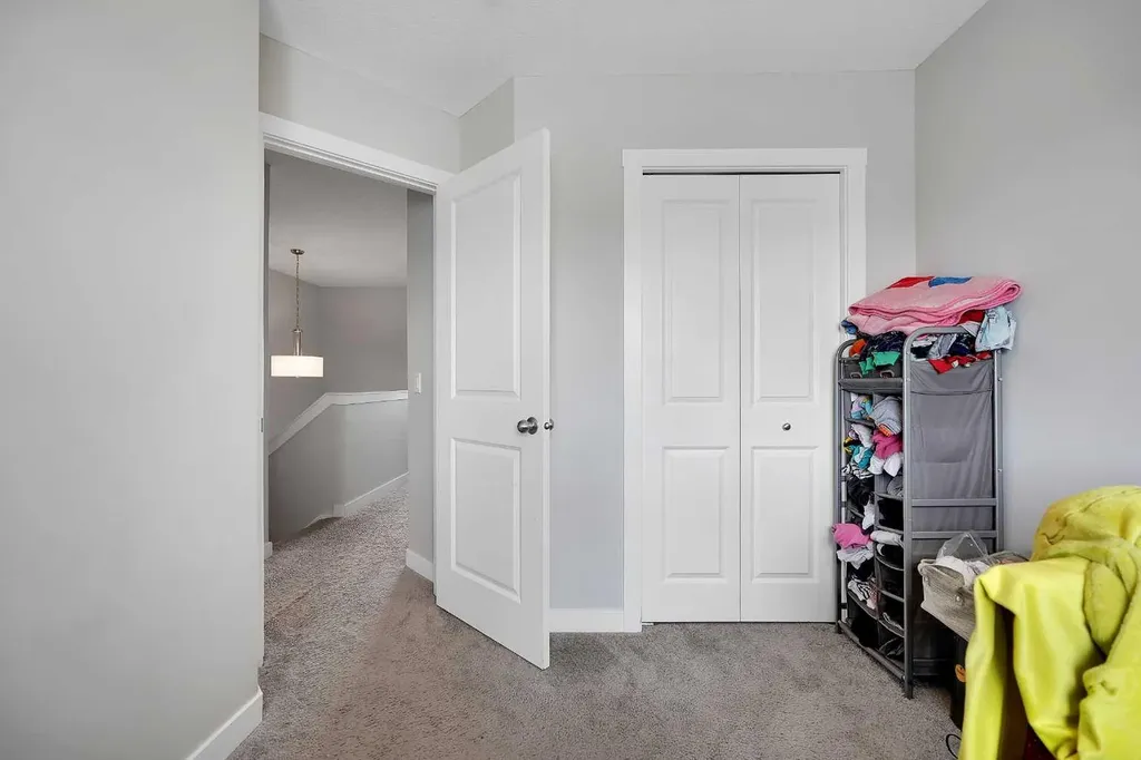 42 Midtown Boulevard SW Airdrie AB T4B 4E4