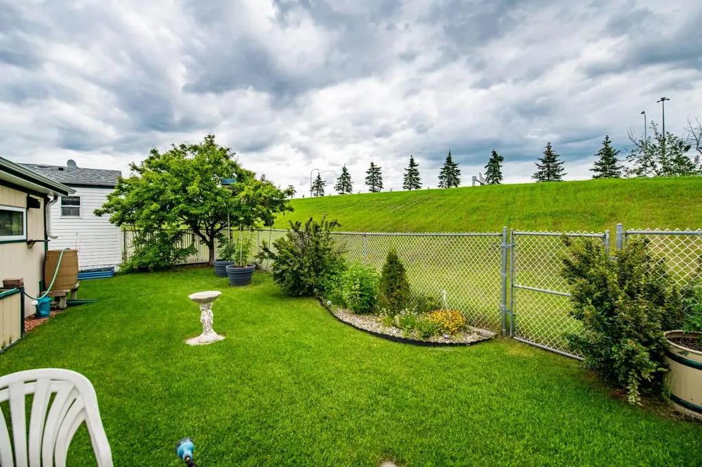 37534 England Way Rural Red Deer County AB T4S 2C3