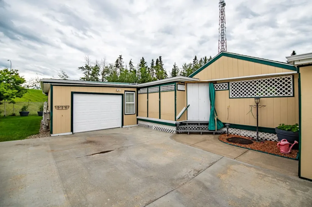 37534 England Way Rural Red Deer County AB T4S 2C3