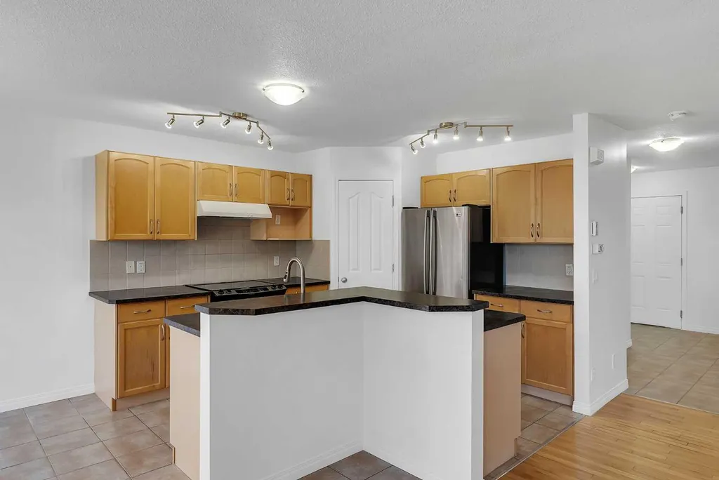 7 Saddlecrest Terrace NE Calgary AB T3J 5L4