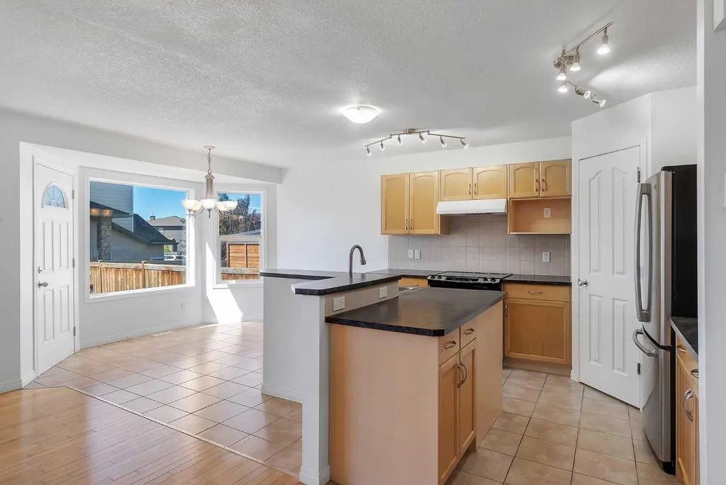 7 Saddlecrest Terrace NE Calgary AB T3J 5L4