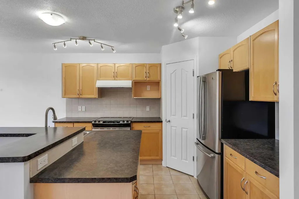 7 Saddlecrest Terrace NE Calgary AB T3J 5L4