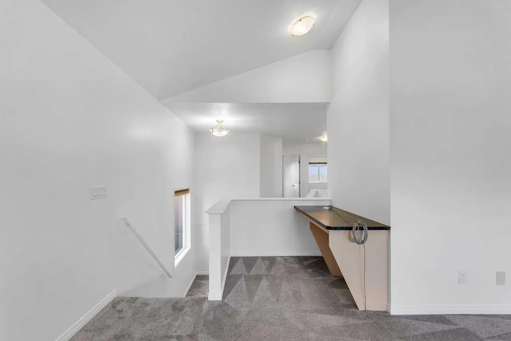 7 Saddlecrest Terrace NE Calgary AB T3J 5L4