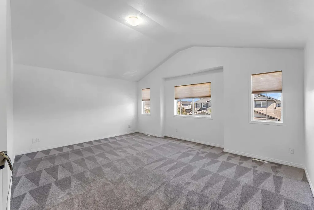 7 Saddlecrest Terrace NE Calgary AB T3J 5L4