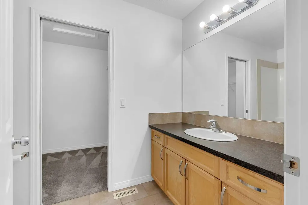 7 Saddlecrest Terrace NE Calgary AB T3J 5L4