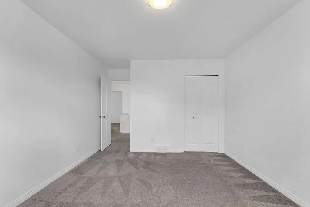 7 Saddlecrest Terrace NE Calgary AB T3J 5L4
