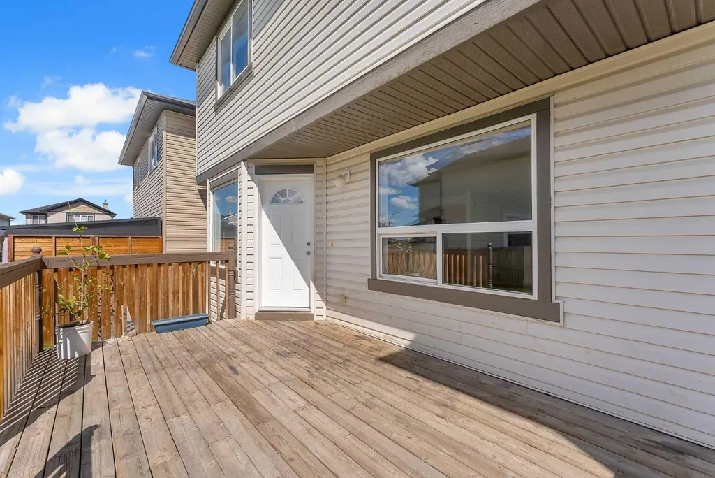 7 Saddlecrest Terrace NE Calgary AB T3J 5L4