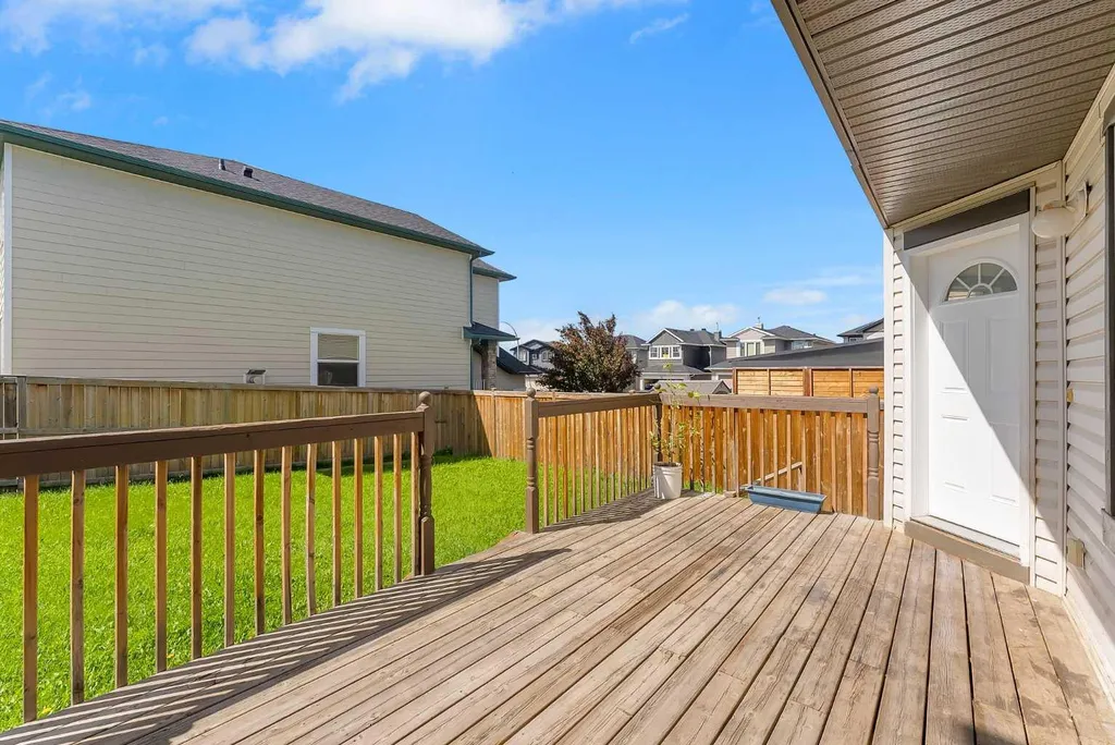 7 Saddlecrest Terrace NE Calgary AB T3J 5L4