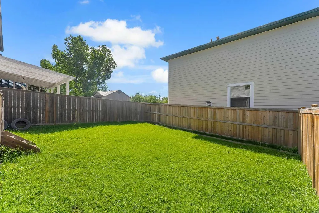 7 Saddlecrest Terrace NE Calgary AB T3J 5L4