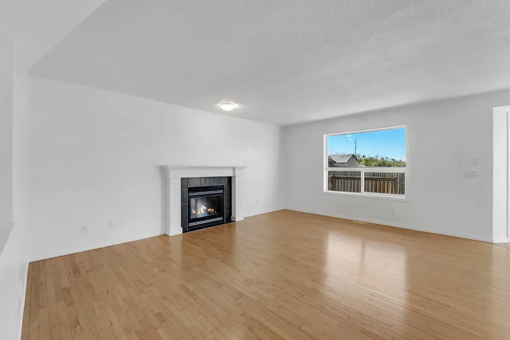 7 Saddlecrest Terrace NE Calgary AB T3J 5L4