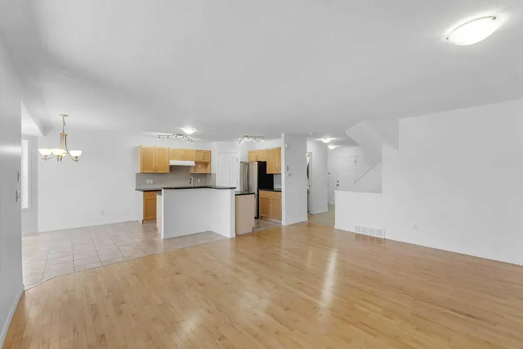 7 Saddlecrest Terrace NE Calgary AB T3J 5L4