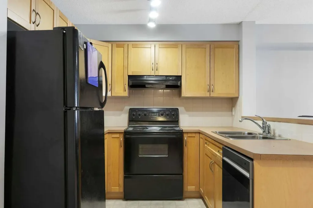 70 Panamount Drive NW Calgary AB T3K5Z1