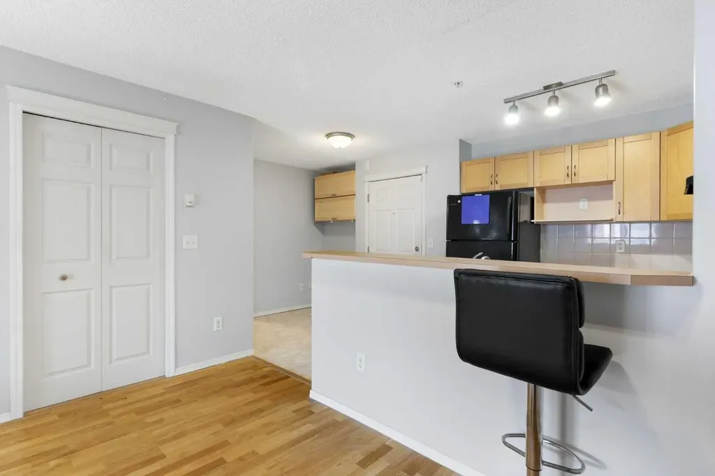 70 Panamount Drive NW Calgary AB T3K5Z1