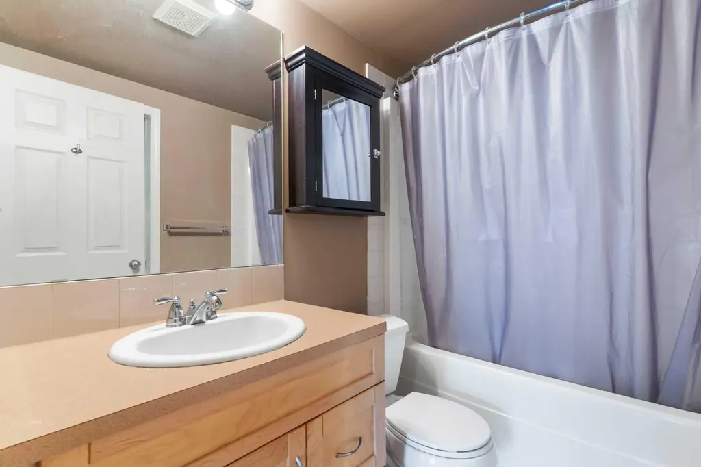 70 Panamount Drive NW Calgary AB T3K5Z1