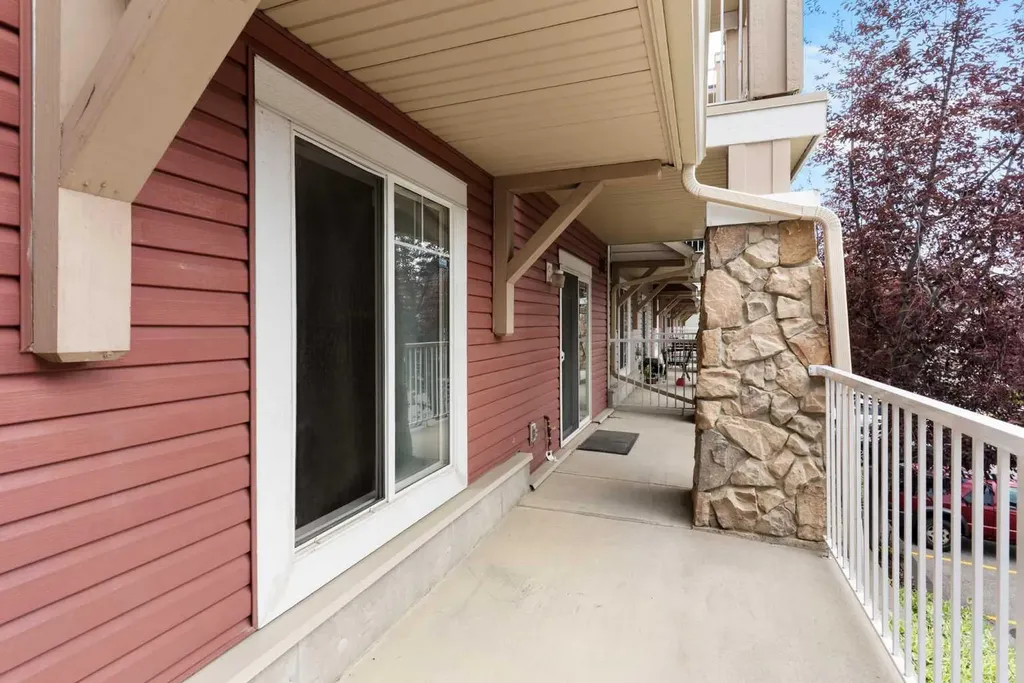 70 Panamount Drive NW Calgary AB T3K5Z1