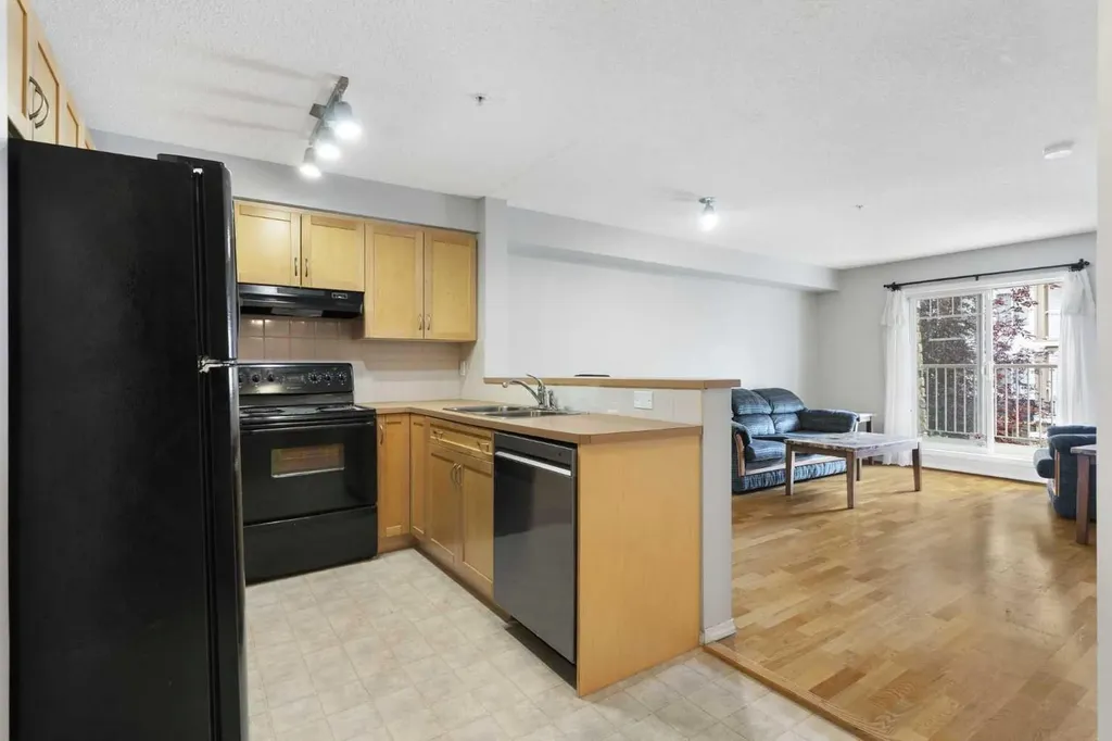 70 Panamount Drive NW Calgary AB T3K5Z1
