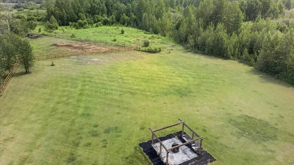 70020 Range Road 64a Grovedale AB T0H1X0
