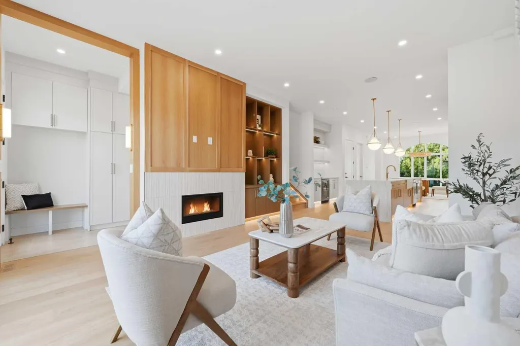 2233 2 Avenue NW Calgary AB T2N 0H1
