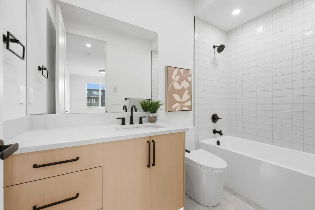2233 2 Avenue NW Calgary AB T2N 0H1