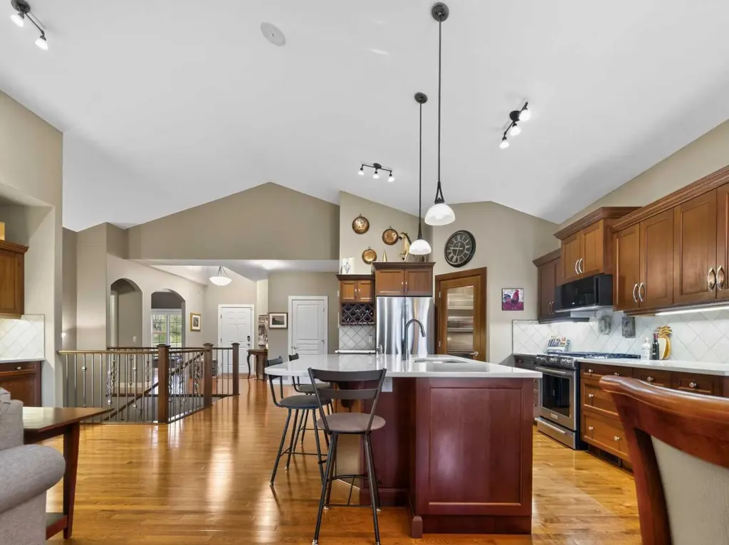 623 Tuscany Springs Boulevard NW Calgary AB T3L 2Y2