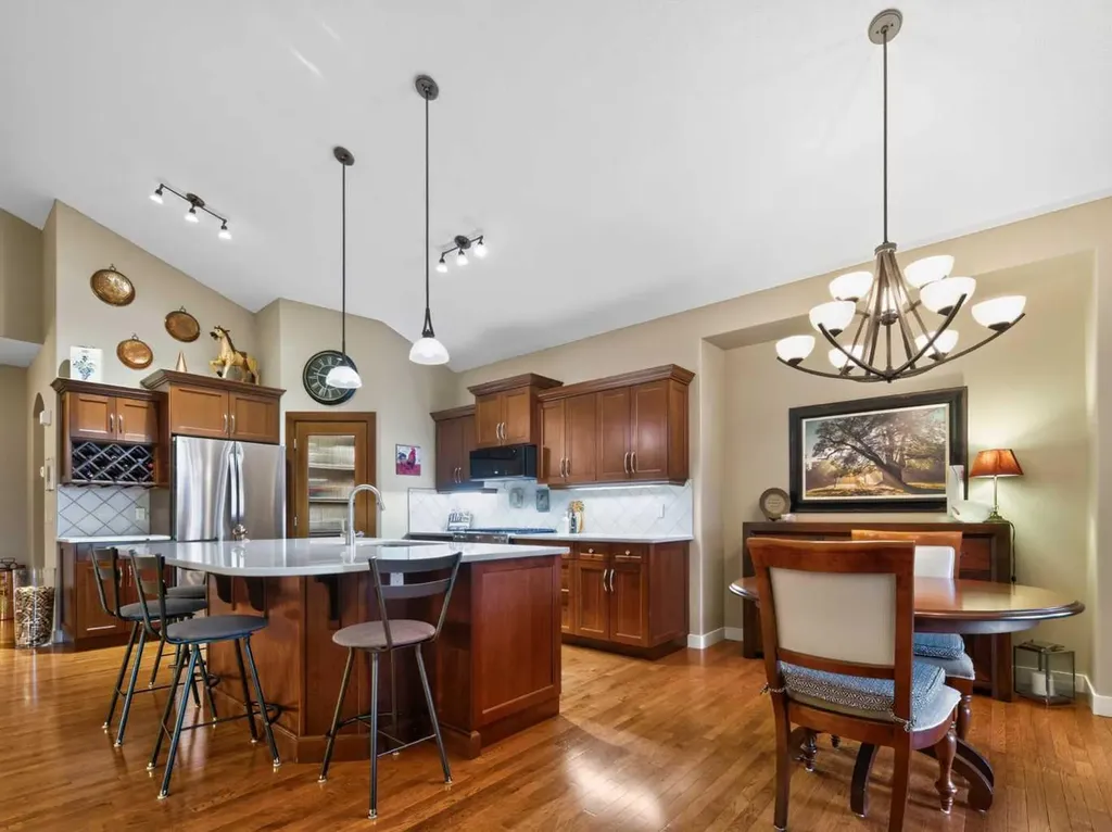 623 Tuscany Springs Boulevard NW Calgary AB T3L 2Y2