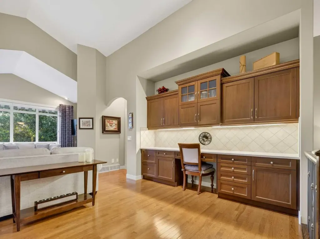 623 Tuscany Springs Boulevard NW Calgary AB T3L 2Y2
