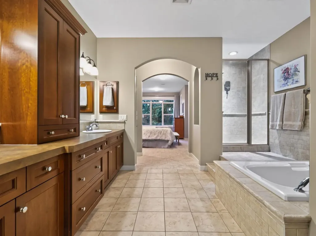 623 Tuscany Springs Boulevard NW Calgary AB T3L 2Y2