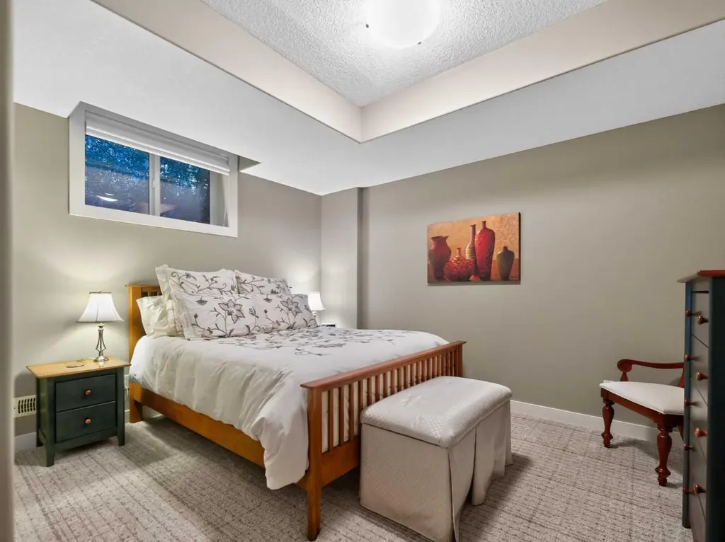 623 Tuscany Springs Boulevard NW Calgary AB T3L 2Y2