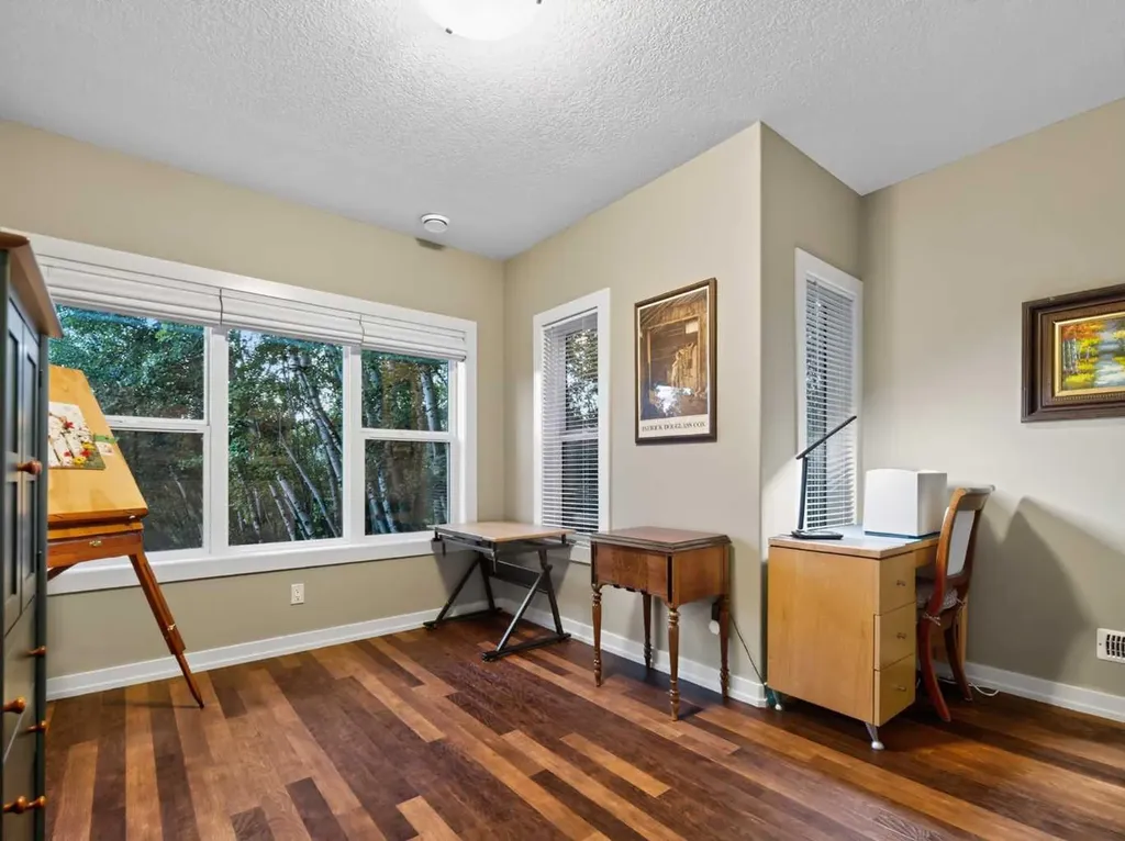 623 Tuscany Springs Boulevard NW Calgary AB T3L 2Y2
