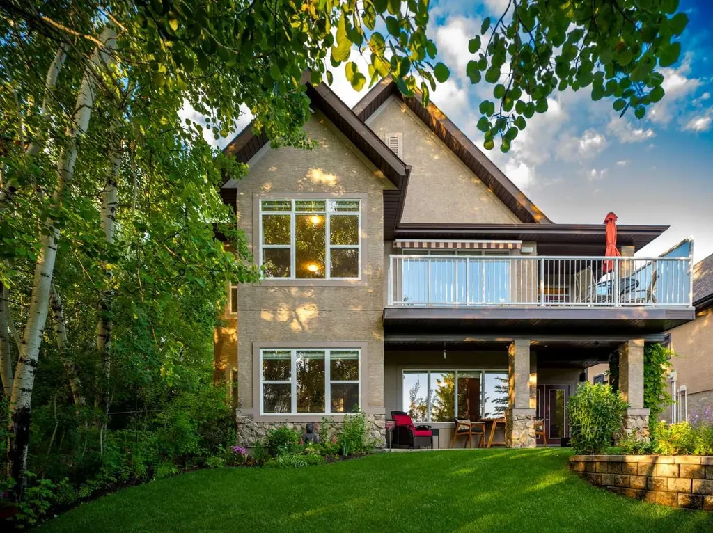 623 Tuscany Springs Boulevard NW Calgary AB T3L 2Y2