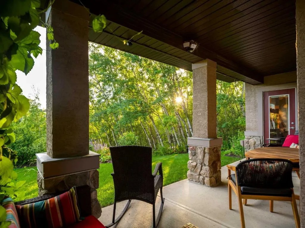 623 Tuscany Springs Boulevard NW Calgary AB T3L 2Y2