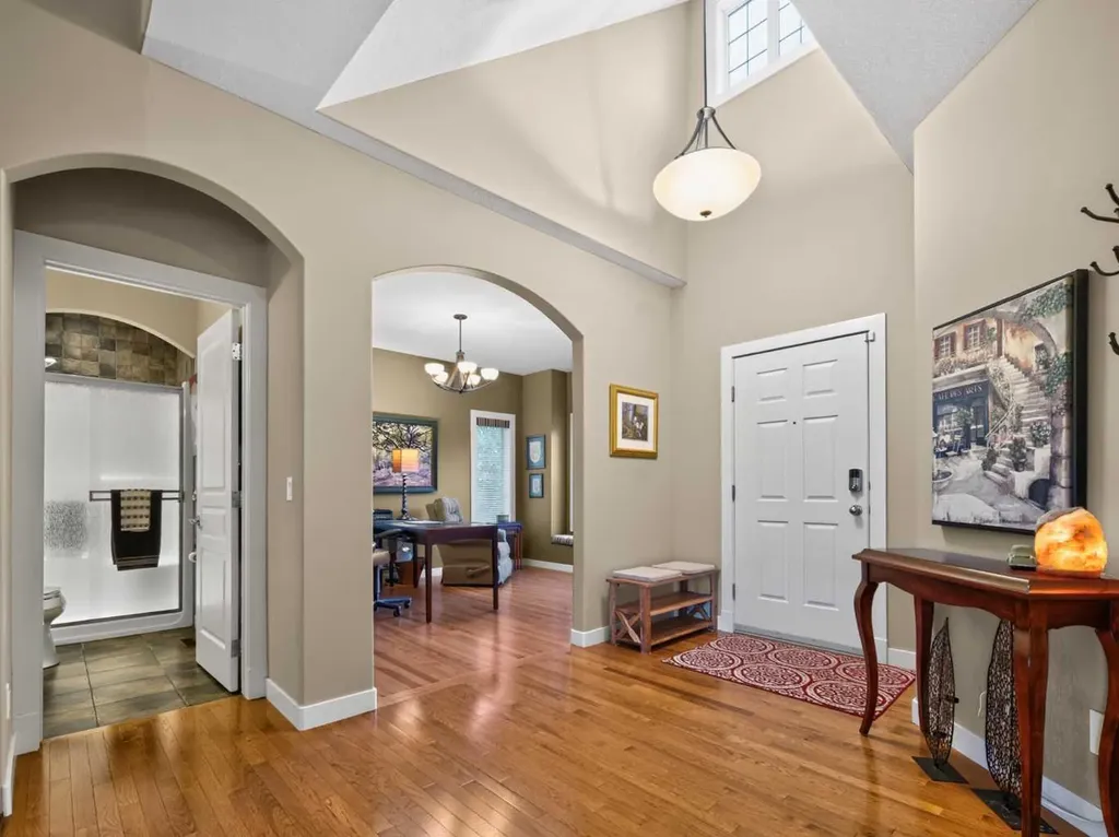 623 Tuscany Springs Boulevard NW Calgary AB T3L 2Y2